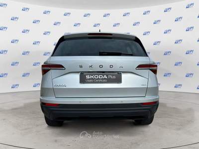 Skoda Karoq 2.0 TDI EVO SCR 110KW Executive DSG 4X4 Grigio usata Pistoia