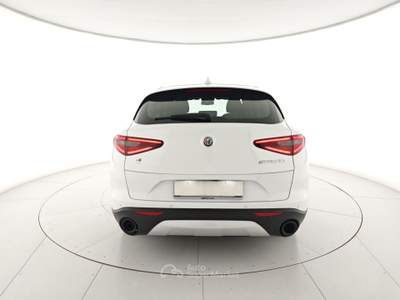 Alfa Romeo Stelvio 2.2 Turbodiesel 190 CV AT8 Q4 Business Bianco usata Capua