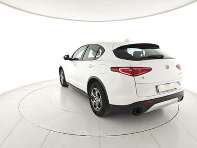 Alfa Romeo Stelvio 2.2 Turbodiesel 190 CV AT8 Q4 Business Bianco usata Capua