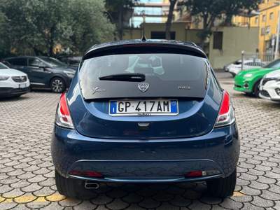 Lancia Ypsilon 1.0 FireFly 70cv Hybrid Gold Plus Blu/Azzurro usata Firenze