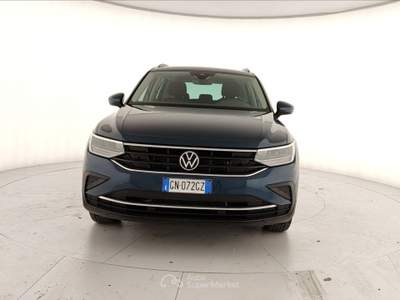 Volkswagen Tiguan II 2021 2.0 tdi Life 150cv dsg Blu/Azzurro usata Caserta