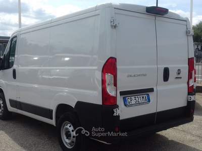 Fiat Ducato 30CH1 PASSO CORTO TETTO BASSO 2.2MJET 120CV Bianco usata Cherasco