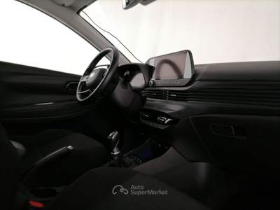 Hyundai Bayon 1.0 t-gdi 48V Xclass imt Verde usata Roma