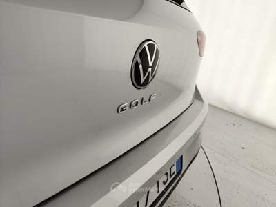 Volkswagen Golf VIII 2020 2.0 tdi Life 115cv Grigio usata Caserta