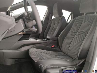 Lancia Ypsilon 1.2 Hybrid e-DCT LX Bianco usata Piove di Sacco