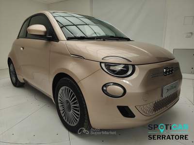 Fiat 500 La Nuova Nuova Hatchback My23 La Nuova - 320 Berlina Lilla usata Erba