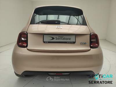 Fiat 500 La Nuova Nuova Hatchback My23 La Nuova - 320 Berlina Lilla usata Erba