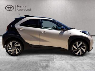 Toyota Aygo X 1.0B (72 CV) Lounge Air S-CVT Oro usata Cagliari