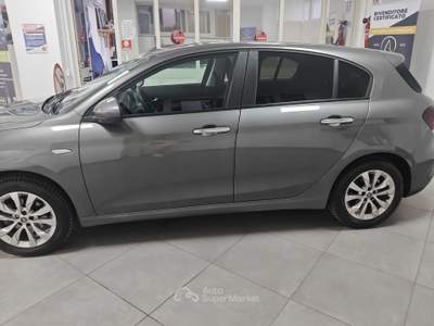 Fiat Tipo Tipo 5p 1.6 mjt Easy Business s&s 120cv my19 Grigio usata Striano