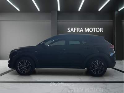 Hyundai Tucson 1.6 CRDi 48V 2wd 115cv Xline Nero usata Rende