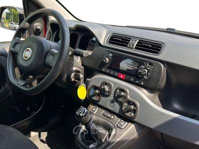 Fiat Panda III 2016 1.2 69cv Easy S&S my19 Rosso usata Albignasego