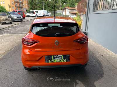 Renault Clio 65 CV BENZINA NEOPATENTATI Arancione usata Castelli Calepio