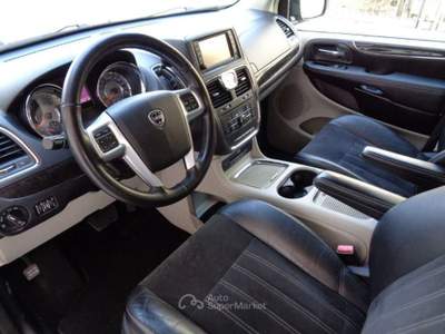 Lancia Voyager 2.8d Platinum PREZZO VALIDO FINO 18.04,km certific Nero usata CADONEGHE