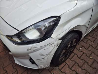 Hyundai i10 1.0 mpi 67 CV DANNEGGIATA Bianco usata Cornaredo