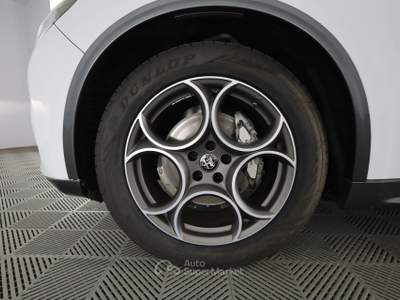 Alfa Romeo Stelvio Stelvio 2.2 Turbodiesel 210 CV AT8 Q4 Ti Bianco usata Parma