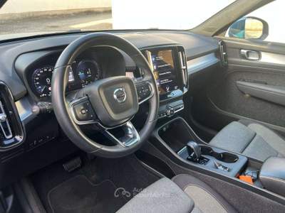 Volvo XC40 2023 1.5 t4 recharge phev Core auto Blu/Azzurro usata Castegnato