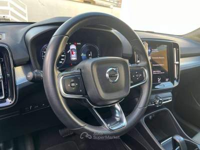 Volvo XC40 2023 1.5 t4 recharge phev Core auto Blu/Azzurro usata Castegnato