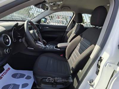 Alfa Romeo Stelvio 2.2 TD 190 CV AT8 Q4 Business Bianco usata Galatina