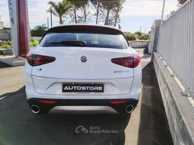 Alfa Romeo Stelvio 2.2 TD 190 CV AT8 Q4 Business Bianco usata Galatina