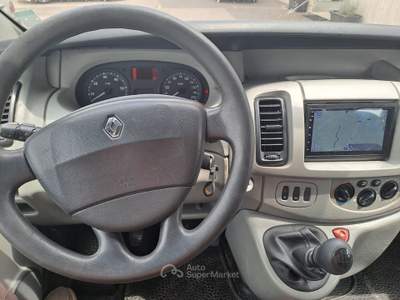 Renault Trafic T29 2.0 dCi/115 PL-TN Passenger Pack Argento usata Presicce-Acquarica