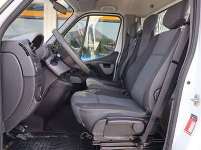 Nissan NV400 Nissan NV400 2.3 dCi 125 DPF null #11174 Giallo usata Mazzano