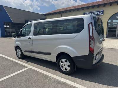 Ford Transit Custom Combi Trend 2.0 TDCi 130CV Manuale Passo Corto 9 posti Argento usata Crocetta del Montello