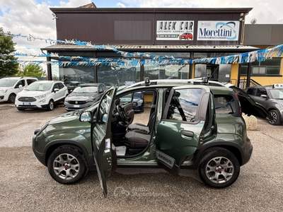 Fiat Panda " UNA BOMBA " Cross 1.3 MJT 4x4 + GANCIO Oro usata Assisi