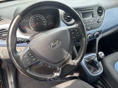 Hyundai i10 Unico proprietario, libero da incidenti  KM.  CERTIFICATI Nero usata Cartura
