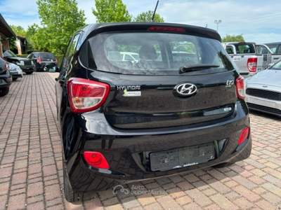Hyundai i10 Unico proprietario, libero da incidenti  KM.  CERTIFICATI Nero usata Cartura