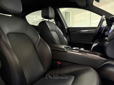 Maserati Ghibli Maserati Ghibli 3.0 V6 Nerissimo Edition #7059 Nero usata CRISPIANO