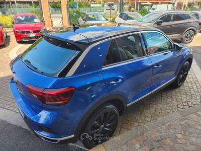 Volkswagen T-Roc T-ROCK SPORT TECNOLOGY 15TSI 150CV DSG AUTOM Blu/Azzurro usata Tivoli