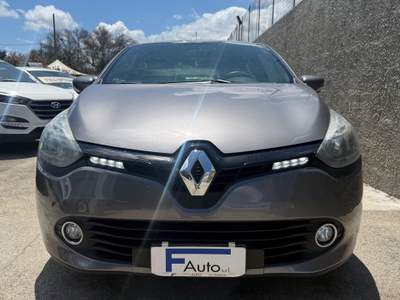 Renault Clio 1.2 75 CV BENZINA 5P. ,Clima,Bluetooth,ecc. Grigio usata San Michele Salentino