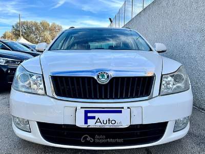 Skoda Octavia CR F.AP. Wagon Elegance Bianco usata San Michele Salentino