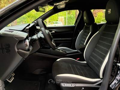 Alfa Romeo Junior 1.2 145 CV Hybrid eDCT6 Sport Speciale Edizione Milano Cortina 2026 Nero usata Modena