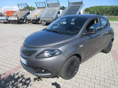 Lancia Ypsilon Ypsilon III 2021 1.0 firefly hybrid Silver s Grigio usata Medolla