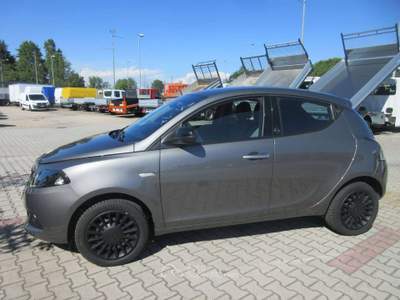Lancia Ypsilon Ypsilon III 2021 1.0 firefly hybrid Silver s Grigio usata Medolla