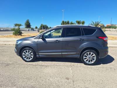 Ford Kuga 4WD Powershift Vignale 2019 Grigio usata Barletta
