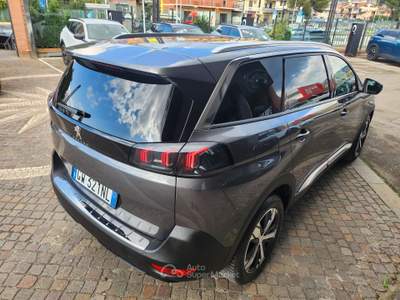 Peugeot 5008 PEUGEOT 5008 15D 130CV AT8 AUTOM ALLURE PACK Grigio usata Tivoli