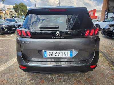 Peugeot 5008 PEUGEOT 5008 15D 130CV AT8 AUTOM ALLURE PACK Grigio usata Tivoli