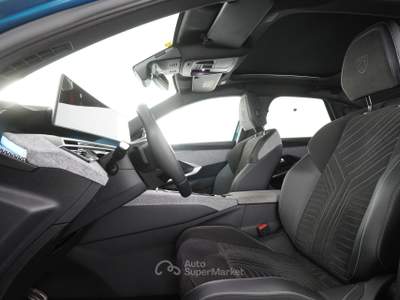 Peugeot 3008 3008 Hybrid 136 e-DCS6 Allure Blu/Azzurro usata Milano