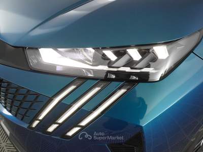 Peugeot 3008 3008 Hybrid 136 e-DCS6 Allure Blu/Azzurro usata Milano
