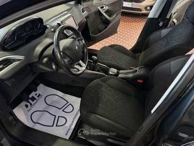 Peugeot 2008 PureTech 82 Active Nero usata Cinisello Balsamo