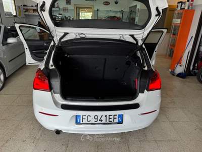 BMW Serie 1 116d 116 116d Urban cv. NAVIGATORE OK NEOPATENTATI Bianco usata Terracina