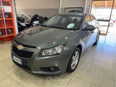Chevrolet Cruze cc. GPL Berlina LS OK NEOPATEN Grigio usata Terracina