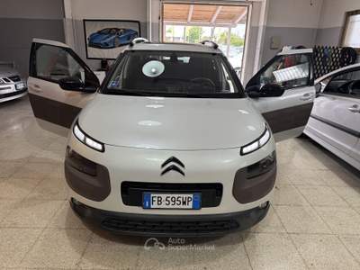 Citroen C4 Cactus 1.2 Autom. cv. Tetto-Navigat. Bianco usata Terracina
