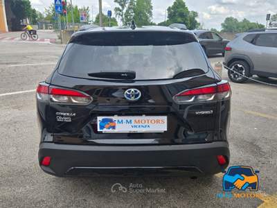 Toyota Corolla Cross 2.0h Trend 197cv e-cvt Nero usata vicenza