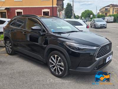 Toyota Corolla Cross 2.0h Trend 197cv e-cvt Nero usata vicenza