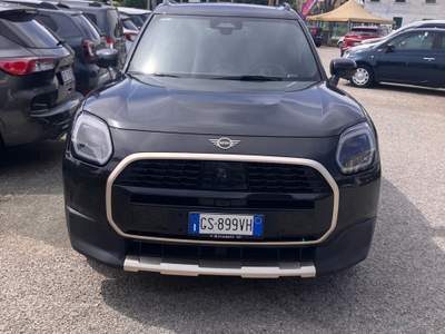 MINI Countryman 1.5 Full Hybrid 170cv Essential Nero usata LIVORNO