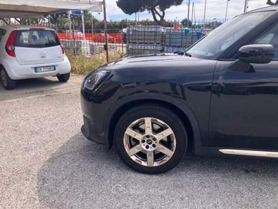 MINI Countryman 1.5 Full Hybrid 170cv Essential Nero usata LIVORNO