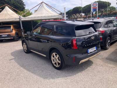 MINI Countryman 1.5 Full Hybrid 170cv Essential Nero usata LIVORNO